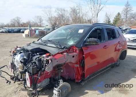 2025 Jeep Compass Limited 4X4 z USA, uszkodzony, nr VIN 3C4NJDCN6ST560628